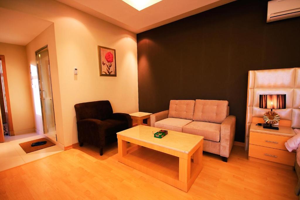 Meera Suites Ar Riyad Esterno foto